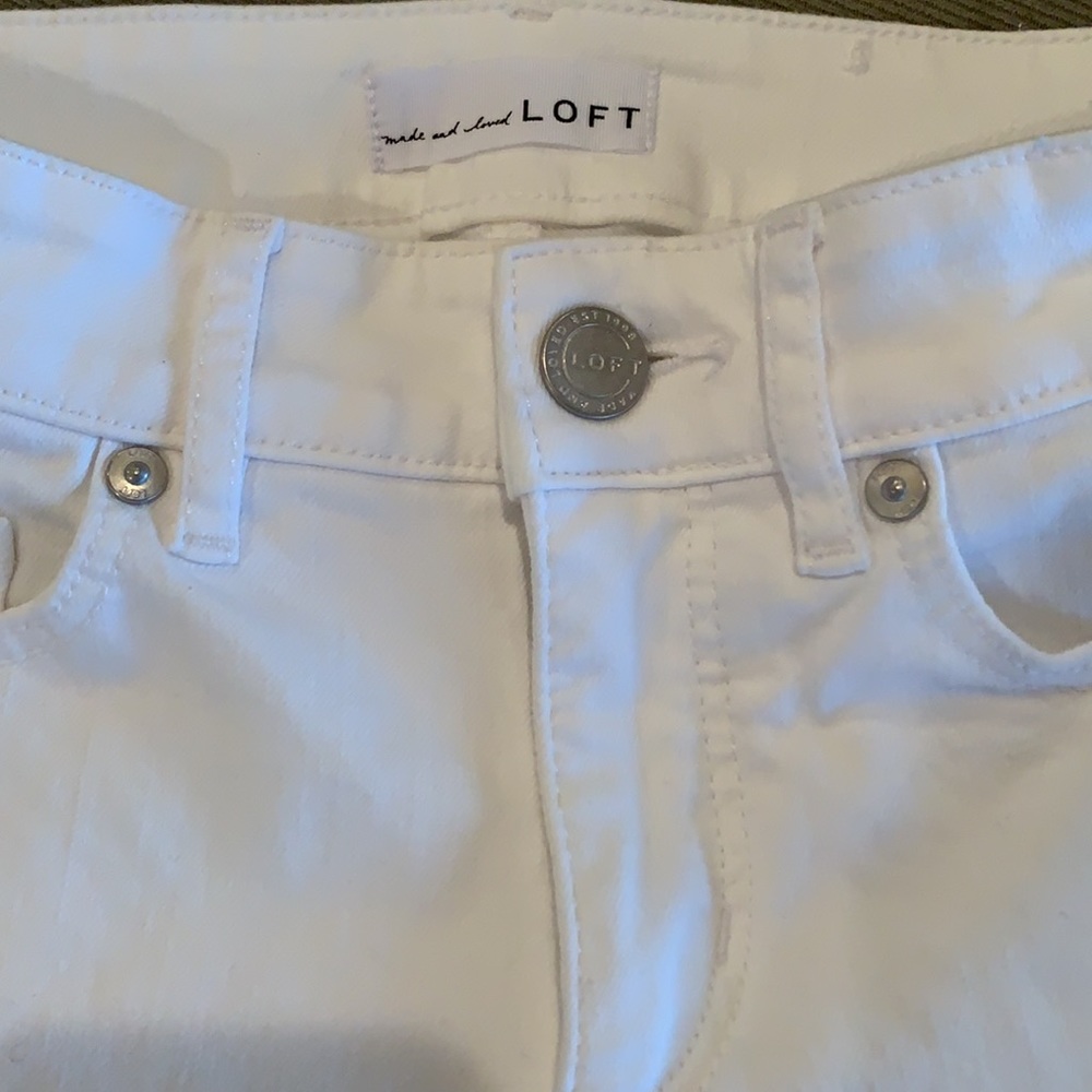 LOFT Size 0 Curvy Skinny White Jeans